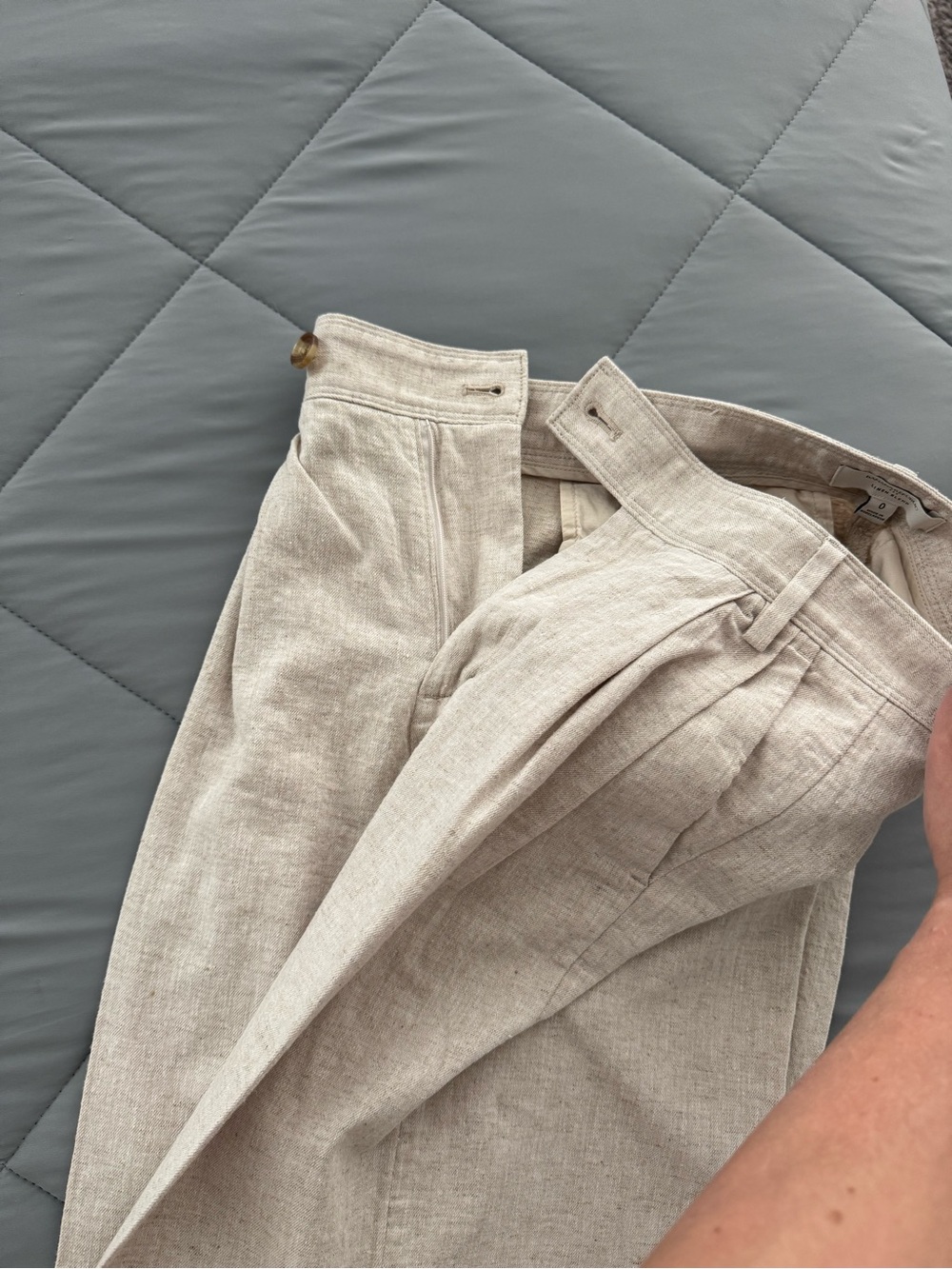 Banana Republic Natural Beige Pleated women pants